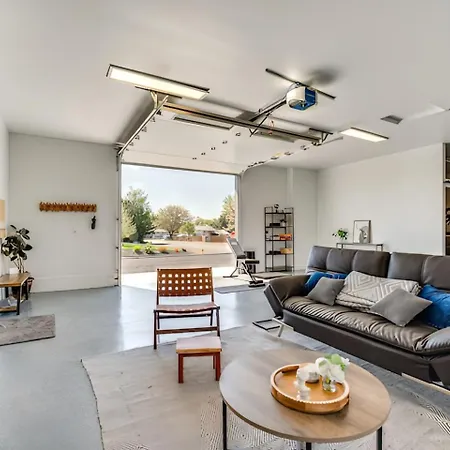 Pasco Studio Vacation Rental Private Patio